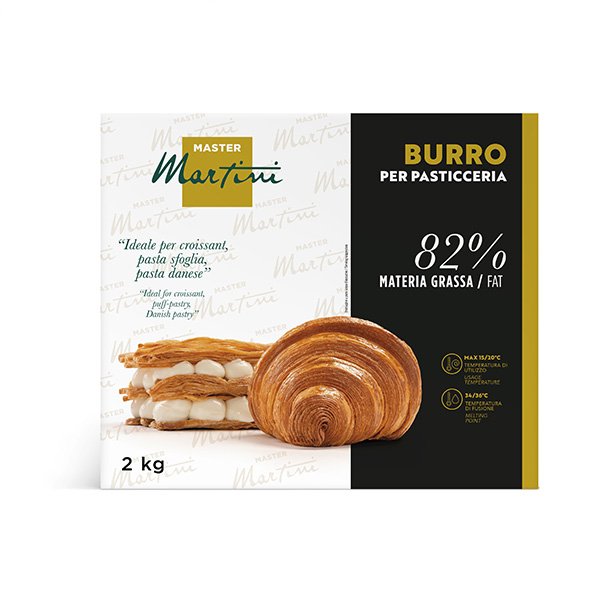 Master Martini Backbutter 2 kg, 82% Fett, mit Croissant und Blätterteig mit Cremefüllung.
