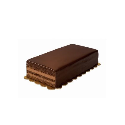 Rechteckige Schokoladen-Schichttorte mit glänzender Zartbitterglasur auf goldenem, gewelltem Tortenbrett.