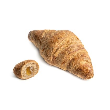 Goldbraunes, blättriges Croissant mit abgeschnittenem Ende, weiche gefüllte Innenseite sichtbar