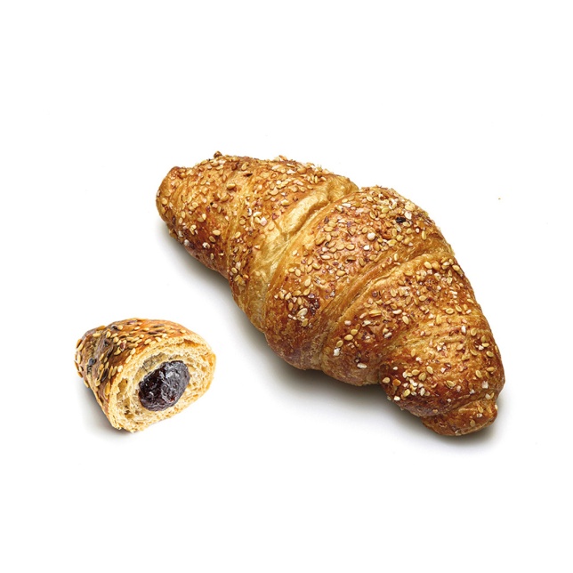 Veganes Dinkel Croissant mit Brombeerfüllung