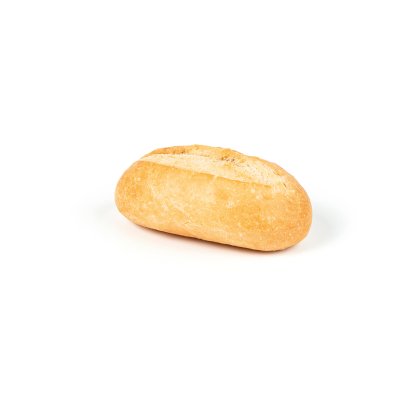Kleines goldbraunes ovales Brötchen mit eingeschnittener Oberfläche, auf weißem Hintergrund.