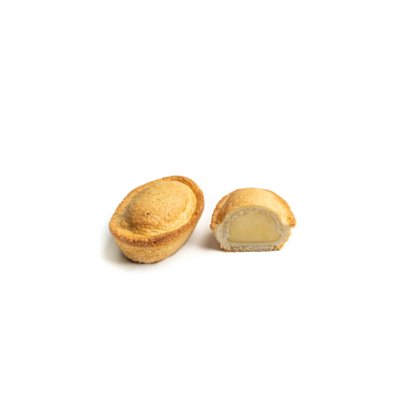 Zwei ovale Gebäckstücke mit goldener Kruste, eines ganz, eines aufgeschnitten mit heller Cremefüllung.