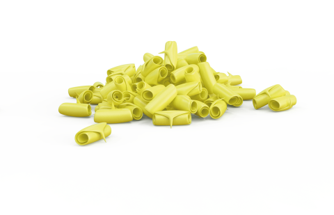 Gelbe, gebogene röhrenförmige Formen ähnlich Rigatoni auf weißem Hintergrund verstreut.